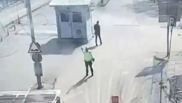 CHP Otobüs Şoförüne Ev Hapsi: Polis Gözaltına Aldı