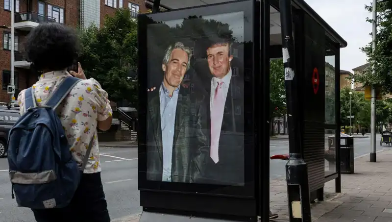 Trump'ın Epstein'in Doğum Günü Kutlamasına Gönderdiği Müstehcen Mektup Gün Yüzüne Çıktı