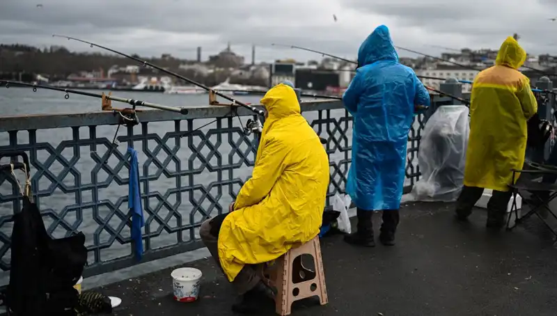 Meteorolojiden Korkutan Uyarı: Poyraz Rüzgarı ve Sağanak Yolları Kapattı!