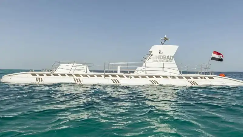 Kızıldeniz’deki Facia: Turist Taşıyan Denizaltı Battı, 44 Kişi Kayboldu