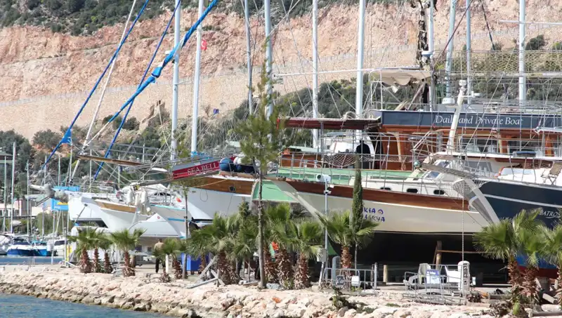 Kaş’ta Gezinti Tekne Turu Heyecanı Şimdi Başlıyor!