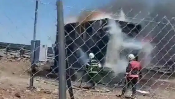 Şanlıurfa'da Trafo Yangını: Şehirde Elektrik Kesintisi ve Etrafa Dağılan Dumanlar