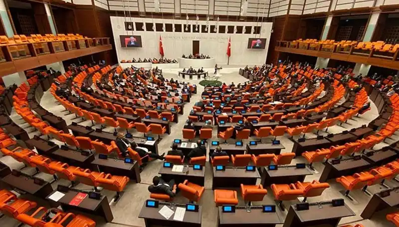 Emekli İkramiyesi 4 Bin TL Olacak: TBMM'den Kritik Gelişmeler