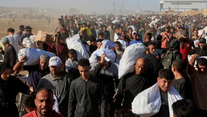 İsrail Ordusu, Han Yunus'ta 15 Kilometrelik Kuşatma Koridoru Açtı!
