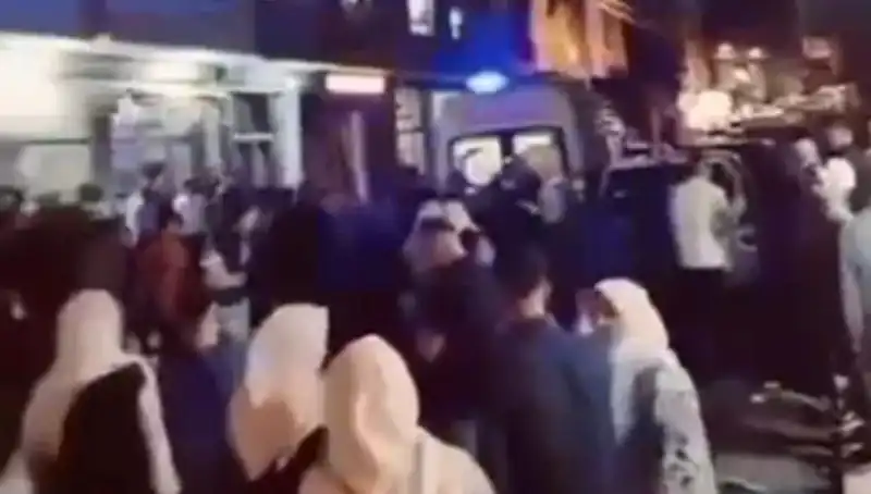 14 Yaşındaki Kader'in Balkondan Düşmesi Aileyi Sarsmış Durumda