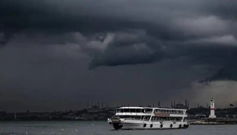 İstanbul ve Çevresinde Sağanak Yağış Alarmı: Hazırlığınızı Yapın!