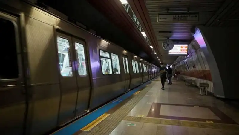İstanbul'da Taksim ve Şişhane İstasyonları Hizmete Girdi: Yolcuları Neler Bekliyor?