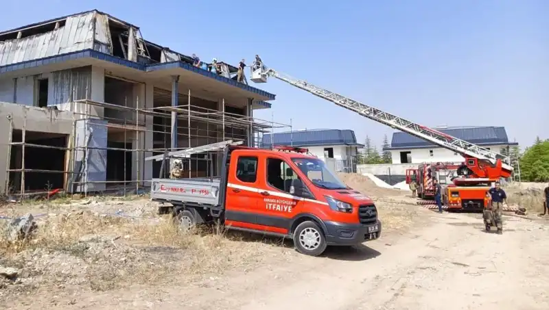 Ankara Gölbaşı’nda Villaların Bulunduğu Alanda Şiddetli Yangın: Sebebi Ne Olabilir?