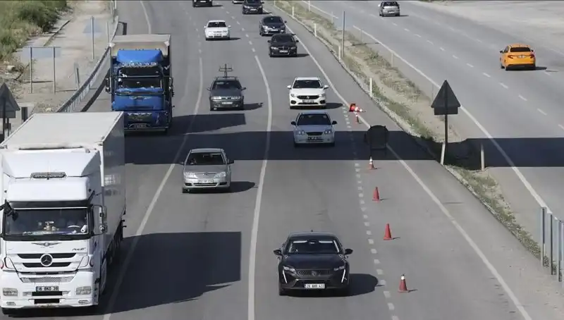 Ankara'da Ağır Araçlara Kısıtlama Getiriliyor: Şehir Hayatı Değişiyor!