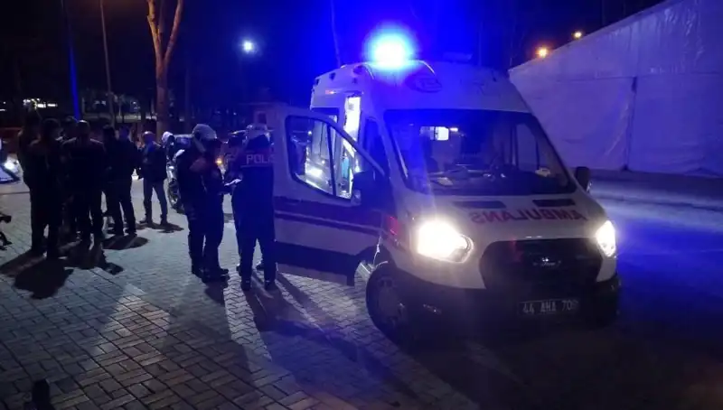 Parkta Silahlı Kavga! İki Grup Arasında Çatışma Nedenleri İnceleniyor