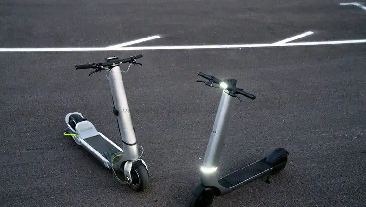 Elektrikli Scooter’da Devrim: Yasal Sınırlara Takılan Hız Rekortmeni!