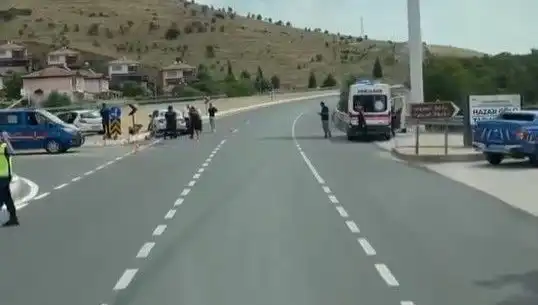 Elazığ'da Kan Donduran Trafik Kazası: İki Araç Çarpıştı, Yaralılar Hastaneye Kaldırıldı