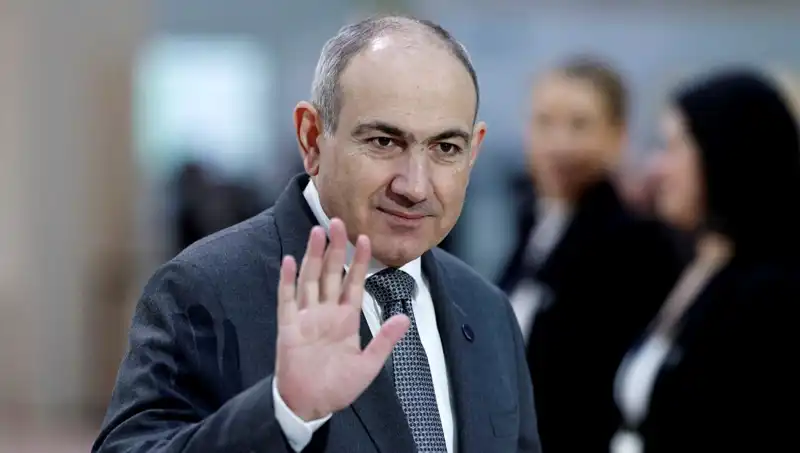 Ermenistan'da Başbakan Paşinyan, İktidar Gasbı Planını Engellediklerini Açıkladı