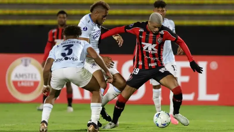 Futbol Dünyasında Sarsan Transfer: 4 Gün Sonra Acil Ameliyat!