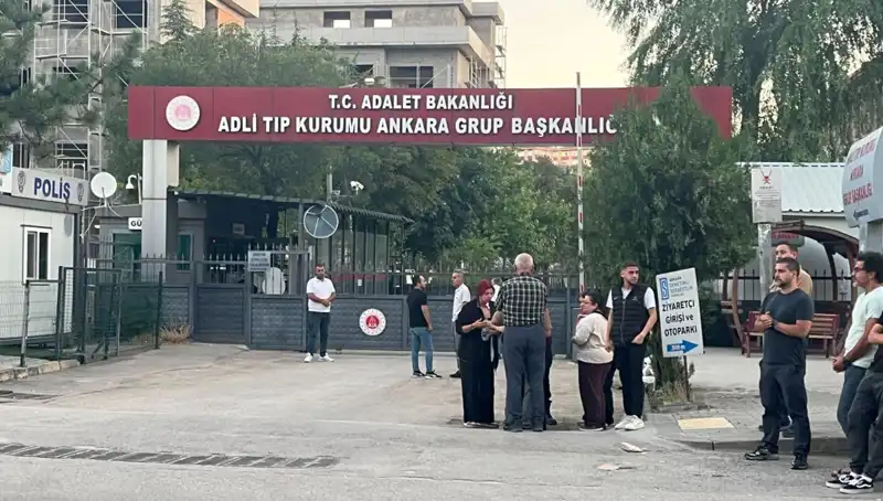 Şehitlerin Naaşları Ankara'ya Uğurlandı: Duygu Dolu Anlar